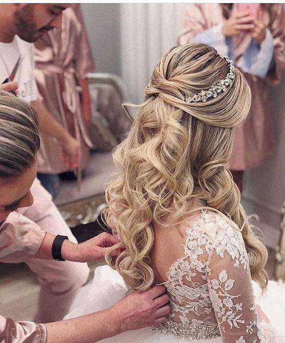 Moda Que lindo esse penteado para noiva o que acha? ♥