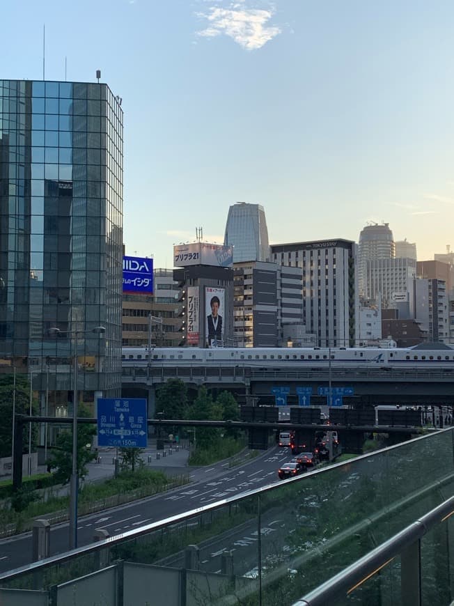 Place Higashishinbashi