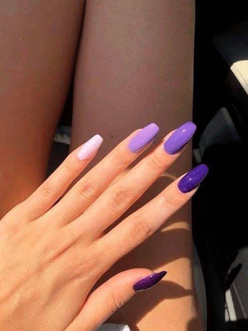 Fashion Unha com Tipos Diferentes de Roxo