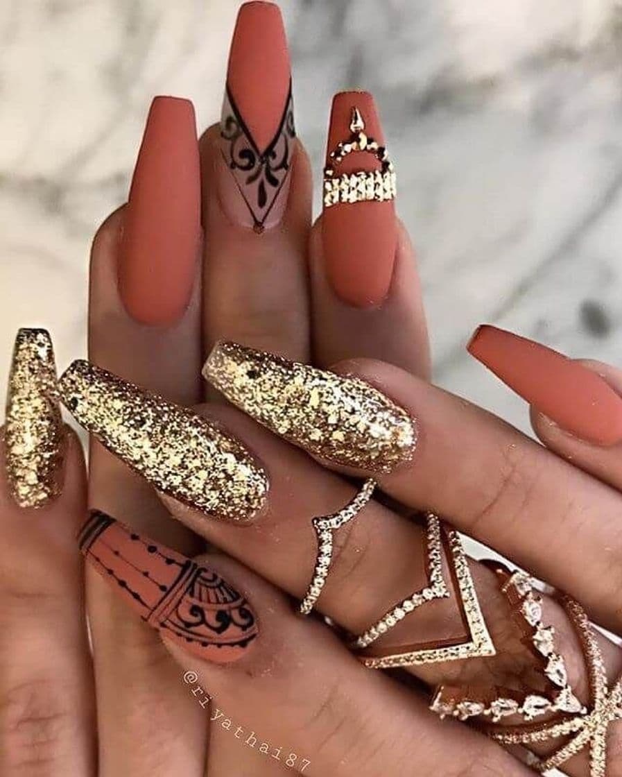 Fashion Nails