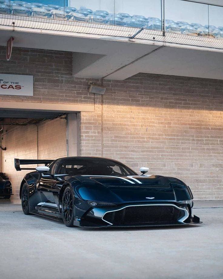 Fashion Aston Martin Vulcan