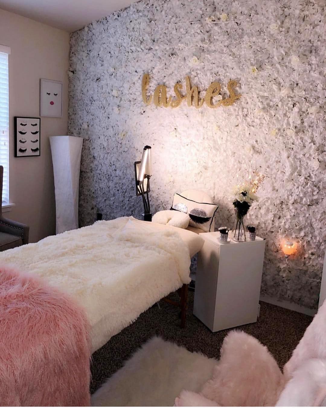 Lugar Lashes Studio & Skincare