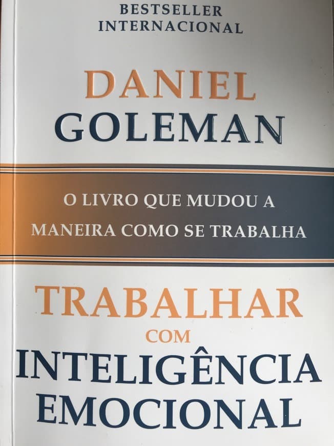 Moda Trabalhar com Inteligência Emocional - Livro - WOOK