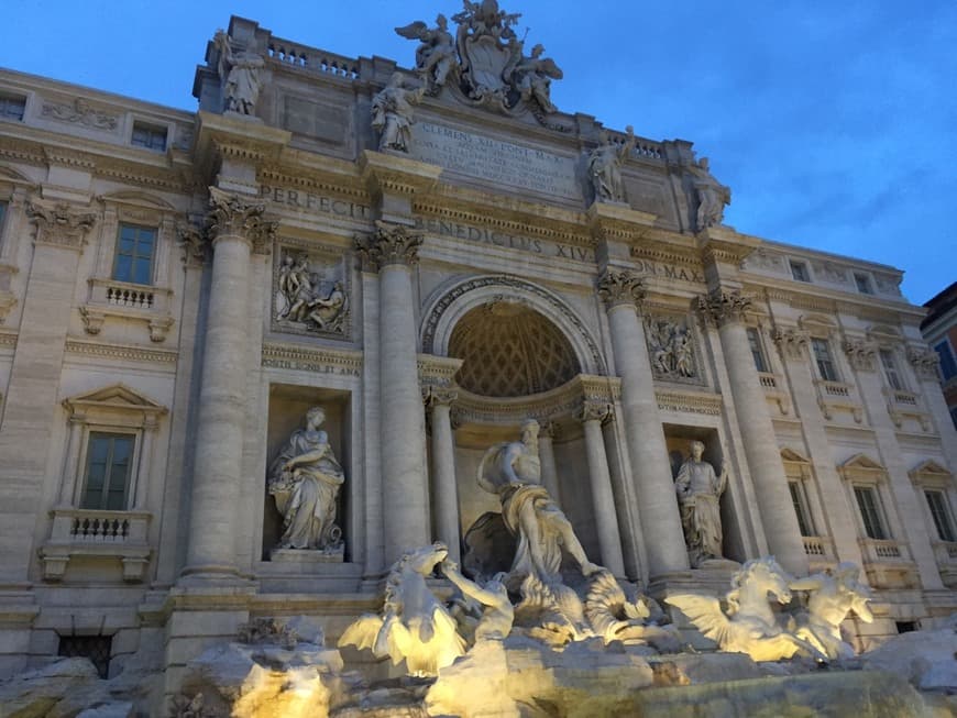 Lugar Fontana di Trevi