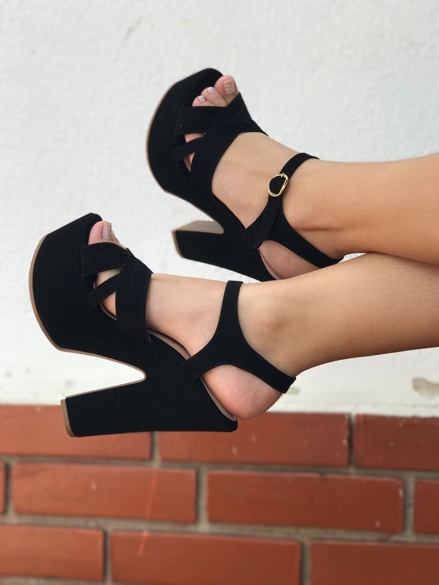 Moda tacones negro