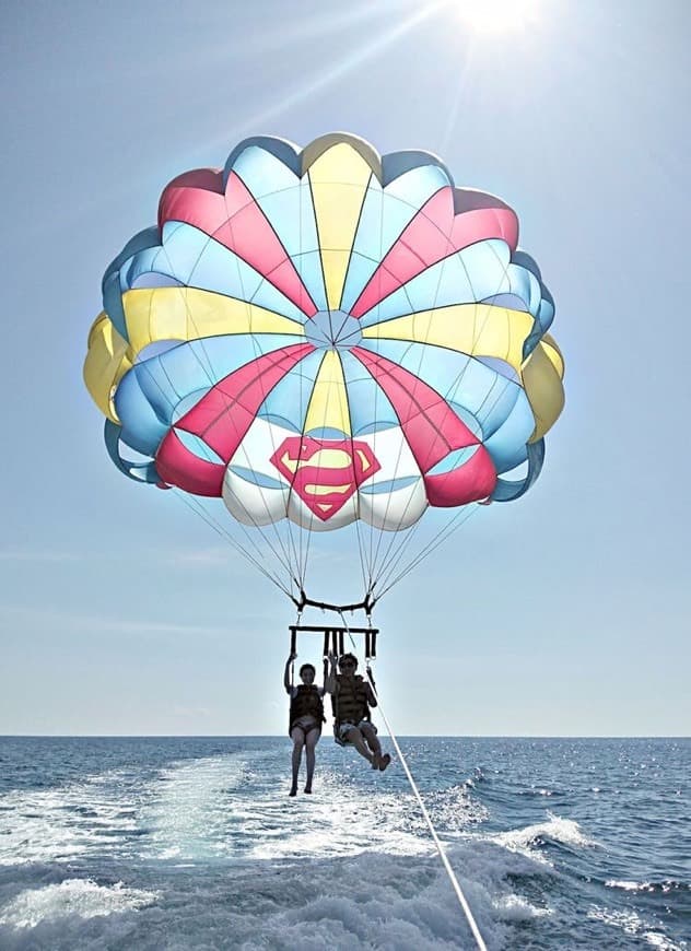 Moda Parasailing 