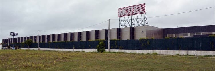 Lugar IC32 Motel