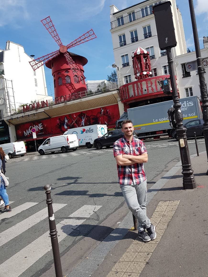 Lugar Moulin Rouge