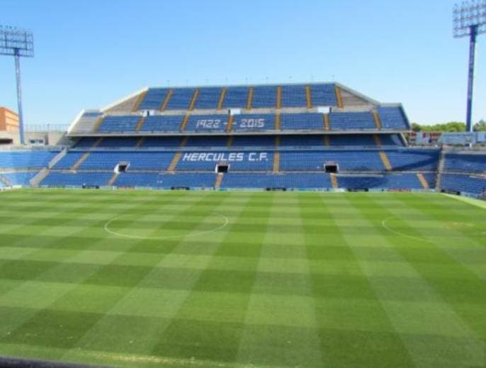 Lugar Estadio José Rico Pérez