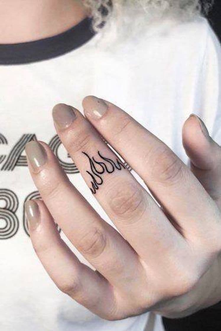 Fashion Tatuagem no dedo #tatuagem #dedo