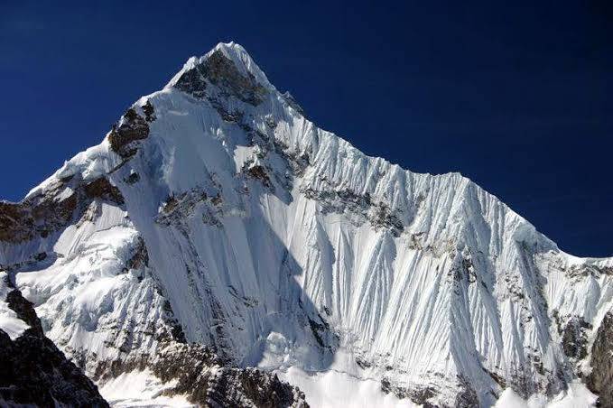 Lugar Nevado Yerupaja