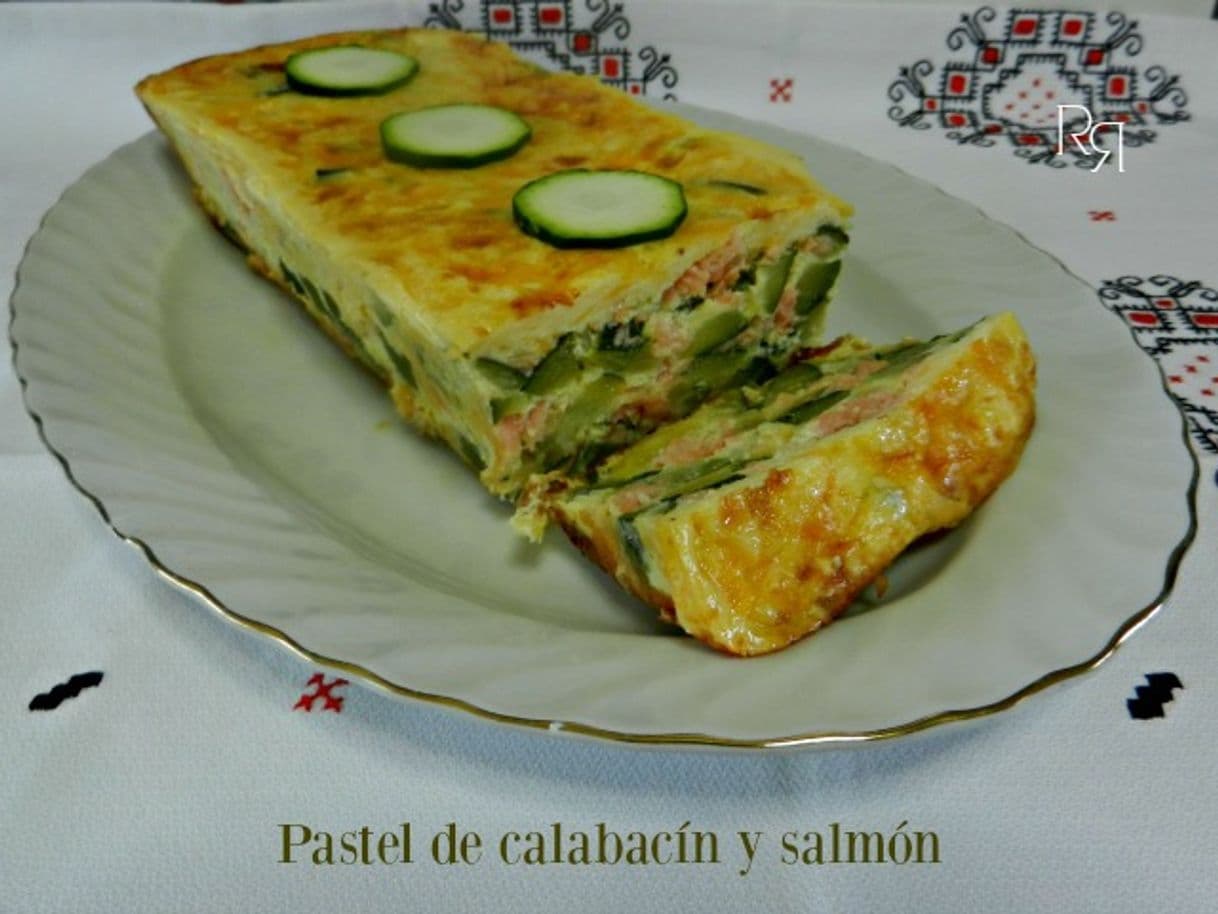 Moda Pastel de calabacín y salmón ahumado