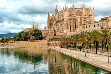 Lugar Catedral-Basílica de Santa María de Mallorca