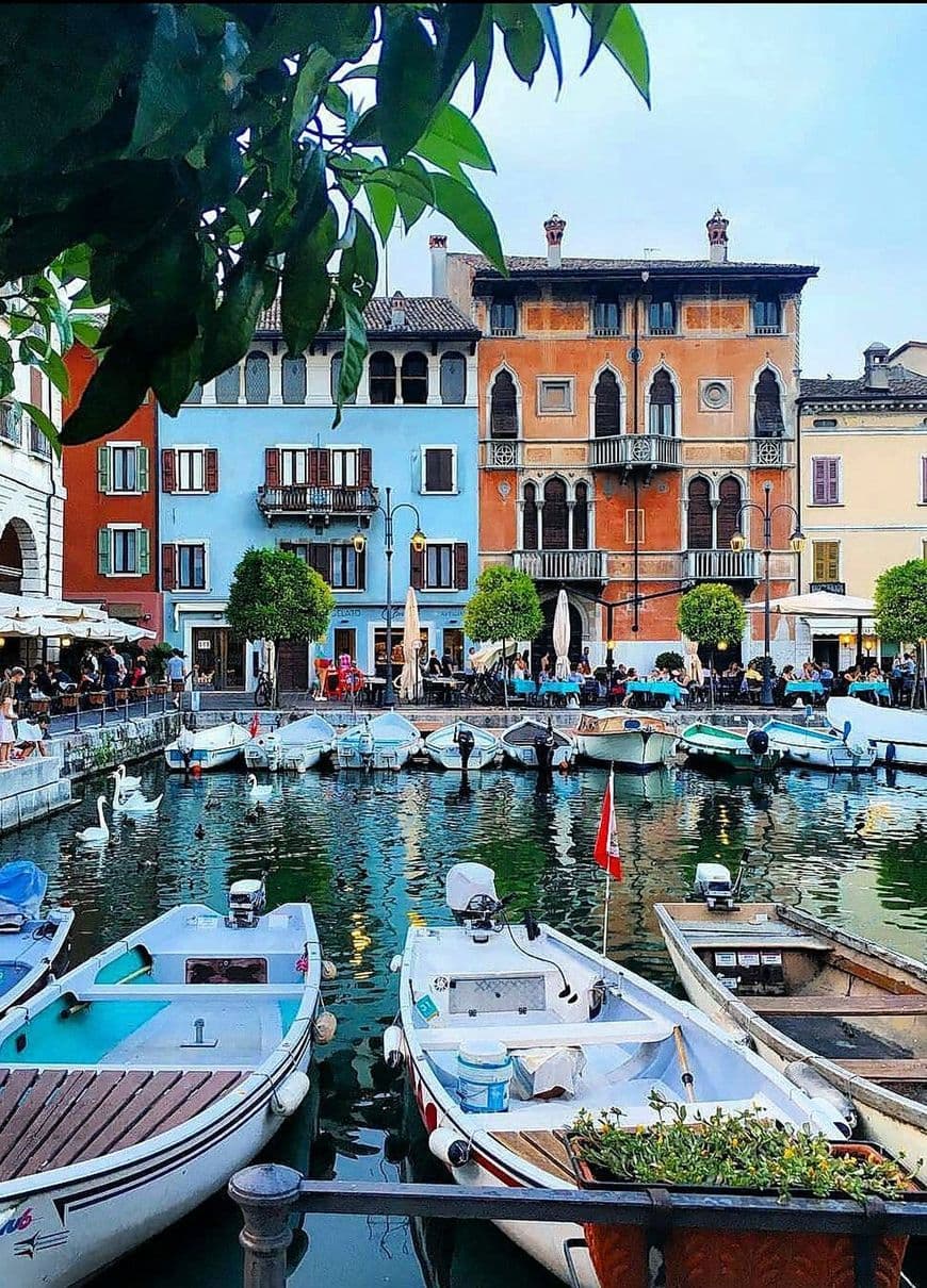 Place Desenzano del Garda