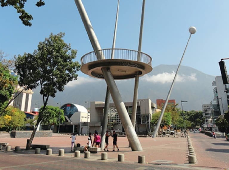 Lugar Plaza Alfredo Sadel