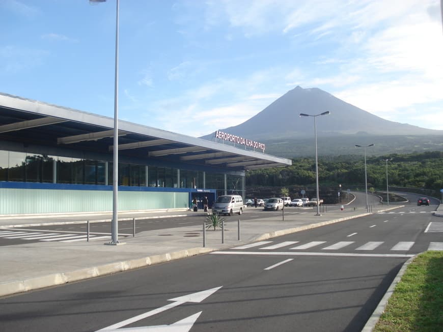 Lugar Pico Airport