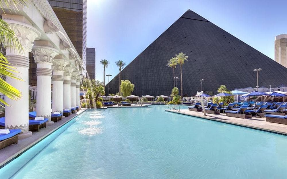 Lugar Luxor Hotel