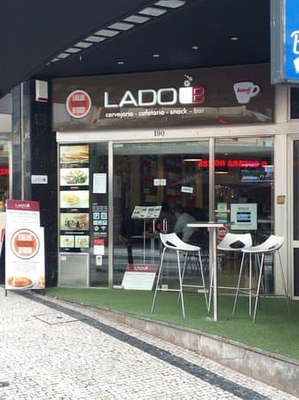 Restaurantes Lado B Café