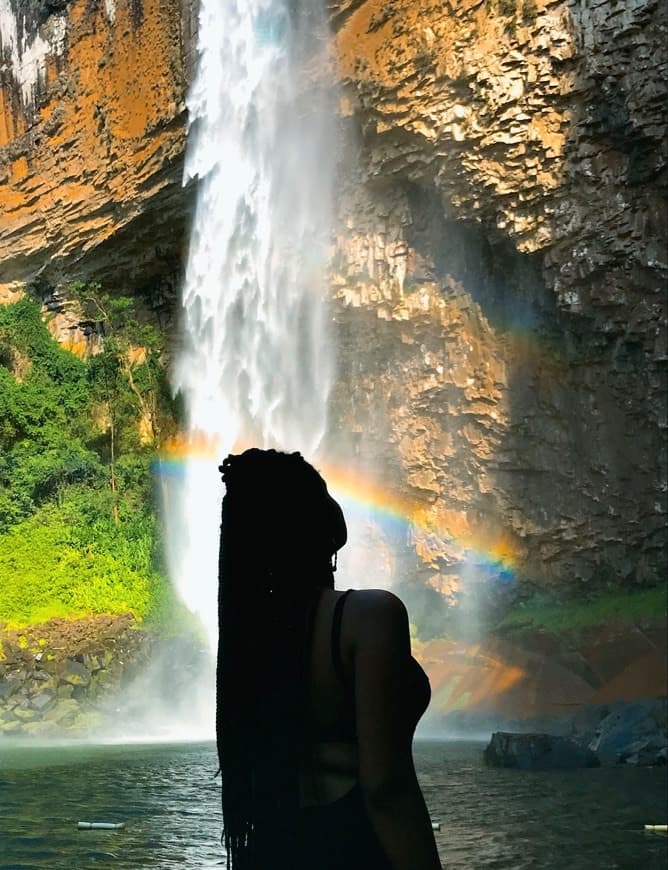 Lugar Cascata do Chuvisqueiro