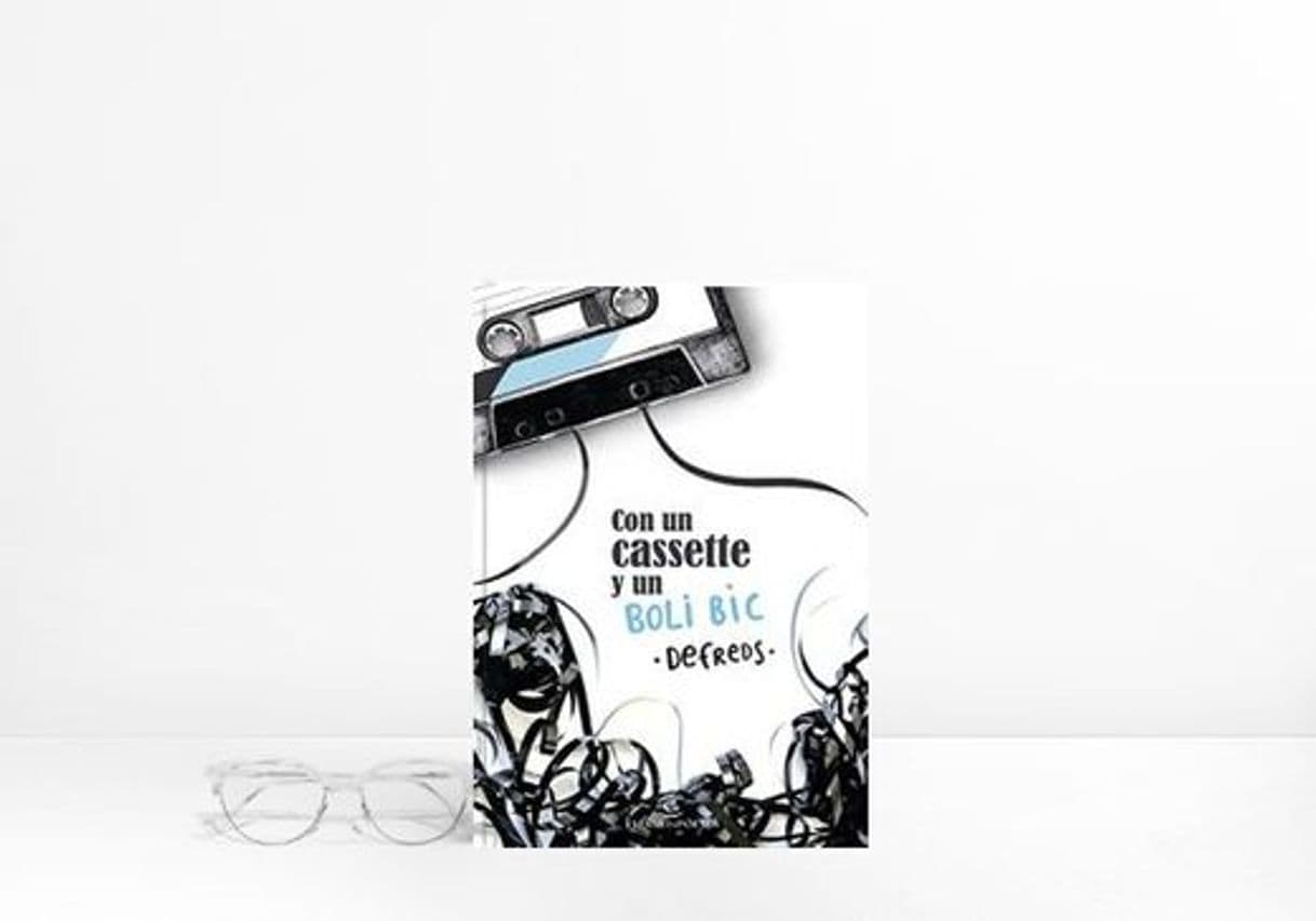 Book Con un cassette y un BOLI BIC