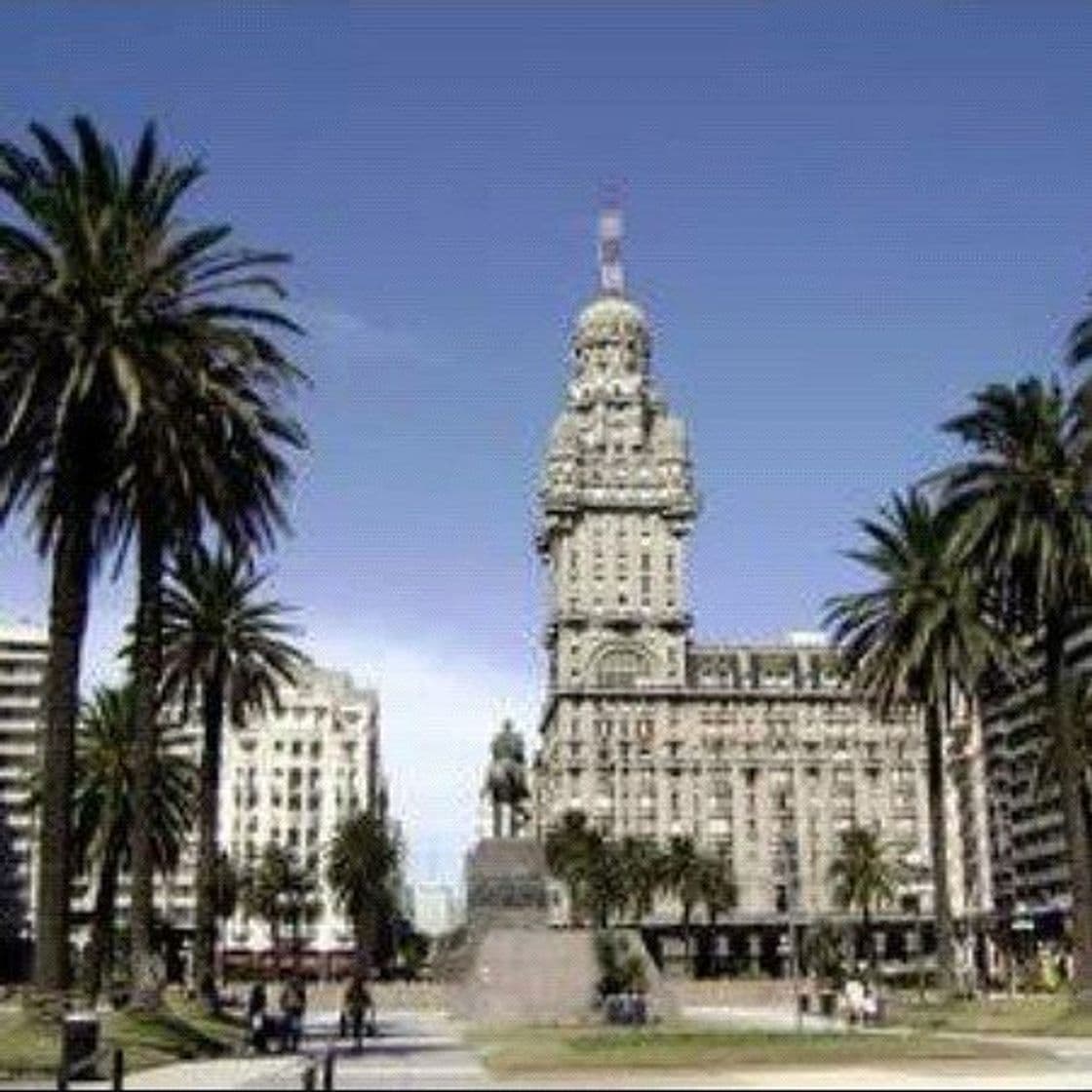 Place Montevidéu, Uruguai