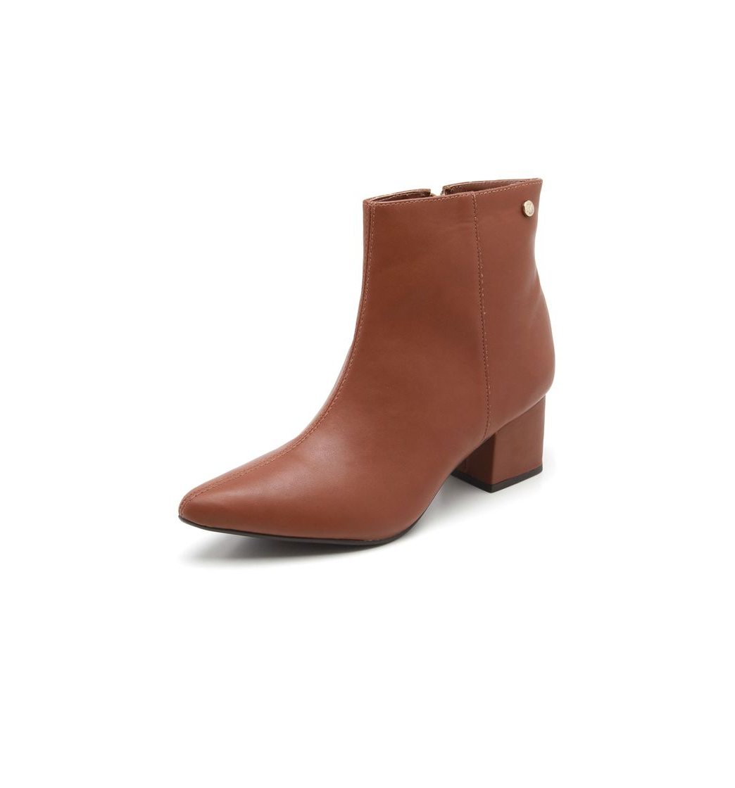 Producto Bota VIA UNO Lisa Caramelo - Compre Agora