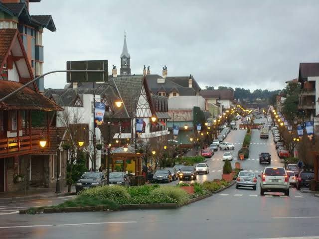 Lugar Gramado