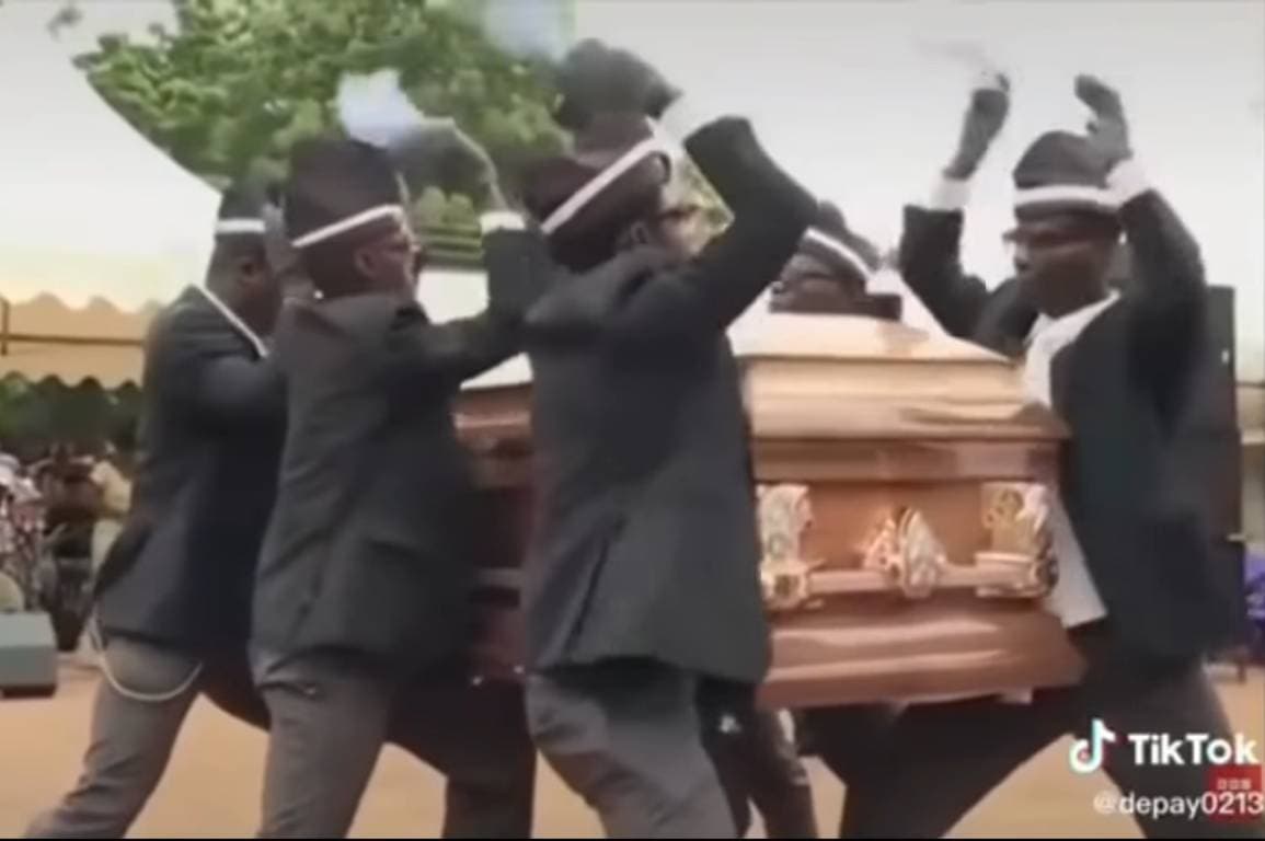 Fashion Dancing funeral meme✨