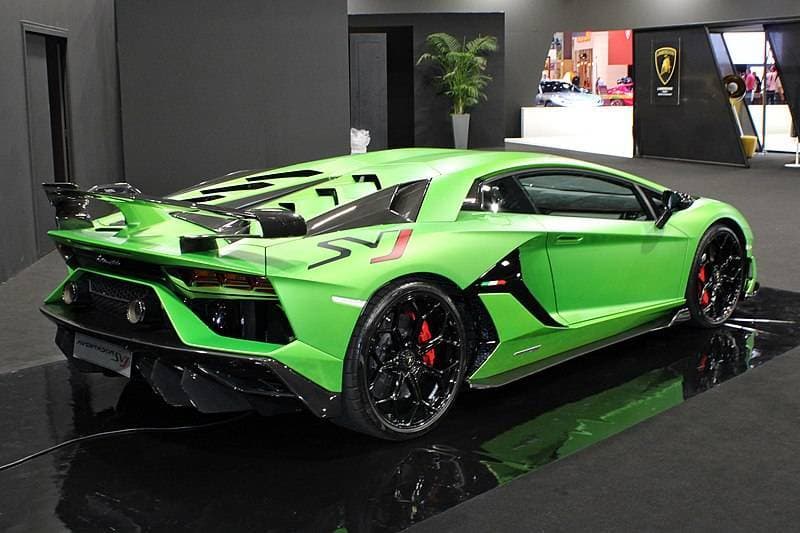 Fashion  Lamborghini Aventador SVJ, Paris Motor Show 2018

