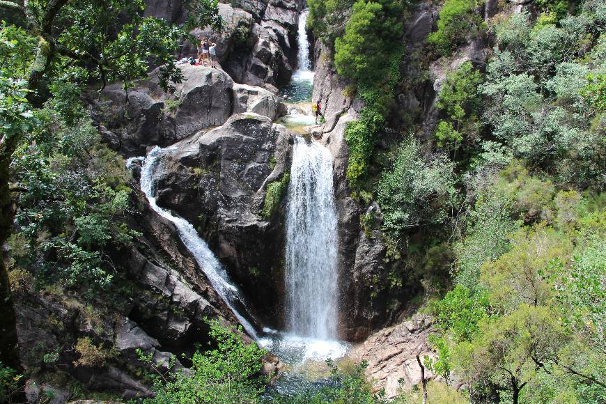 Lugar Cascata do Arado