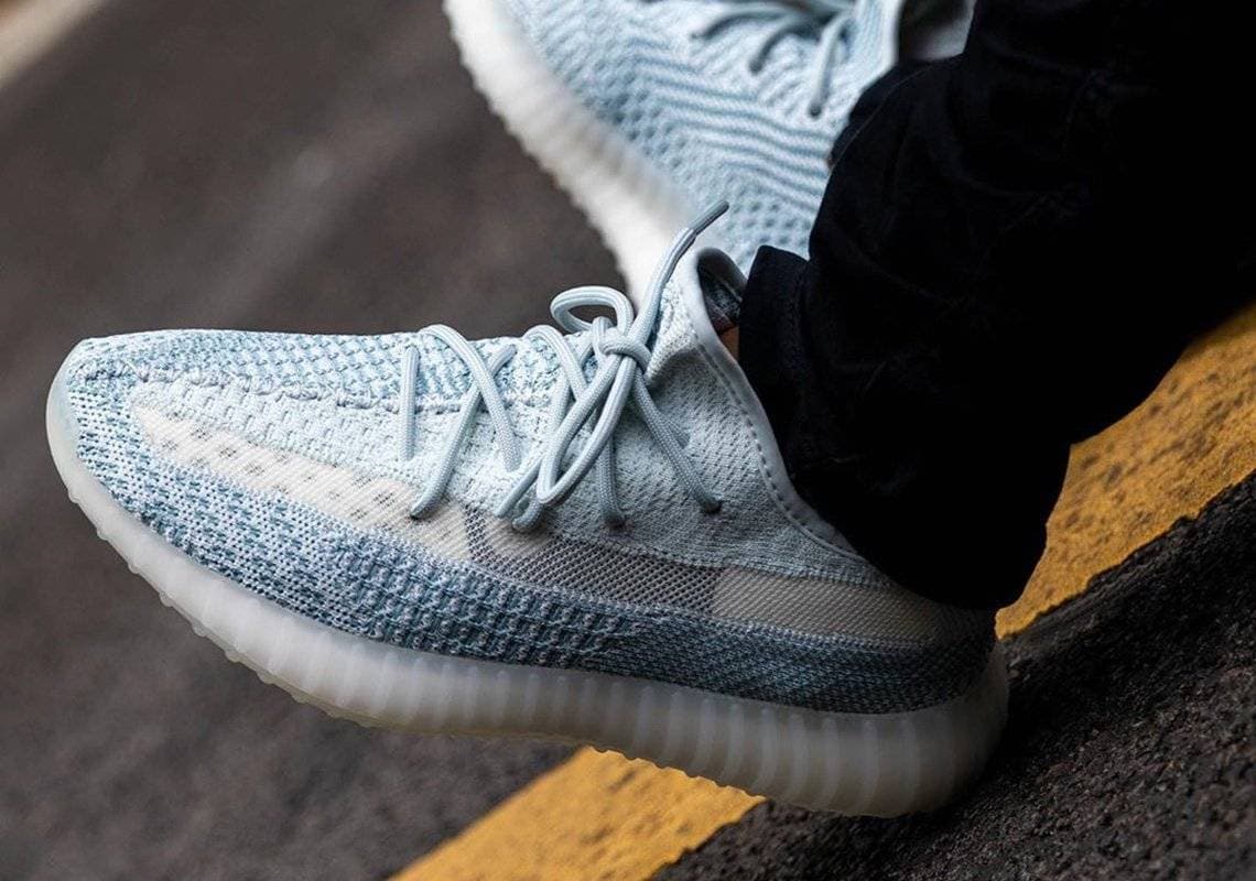 Product Adidas Yeezy Boost 350 V2 Cloud White 