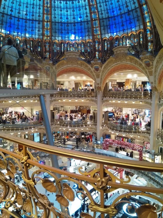 Lugar Galeries Lafayette Haussmann