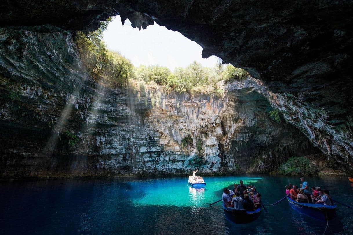 Lugar Melissani Cave