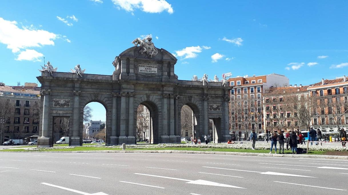 Place Puerta de Alcalá