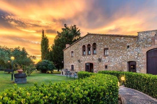 Place Hotel Mas Rabiol. Hotel Romántico del Baix Empordà