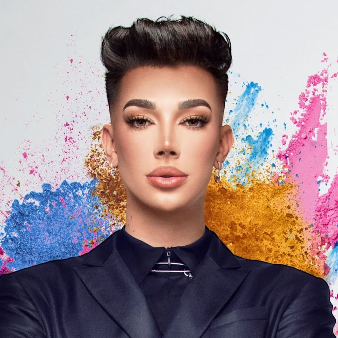 Moda James Charles