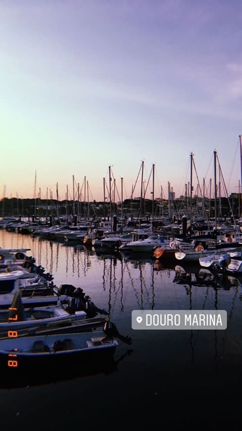 Place Marina da Afurada