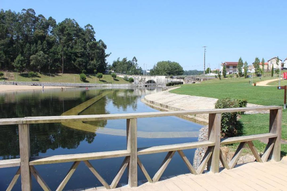 Lugar Praia Fluvial da Mamoa