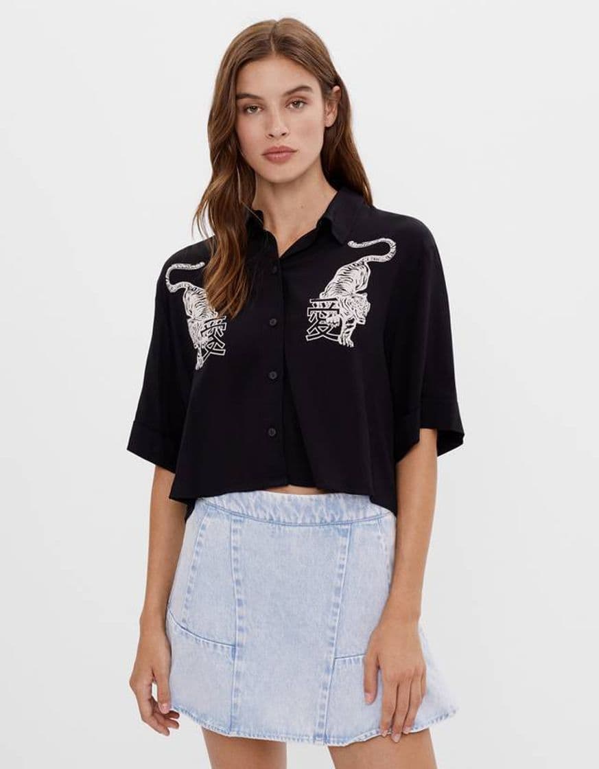 Moda Camisa Bershka estampado tigre