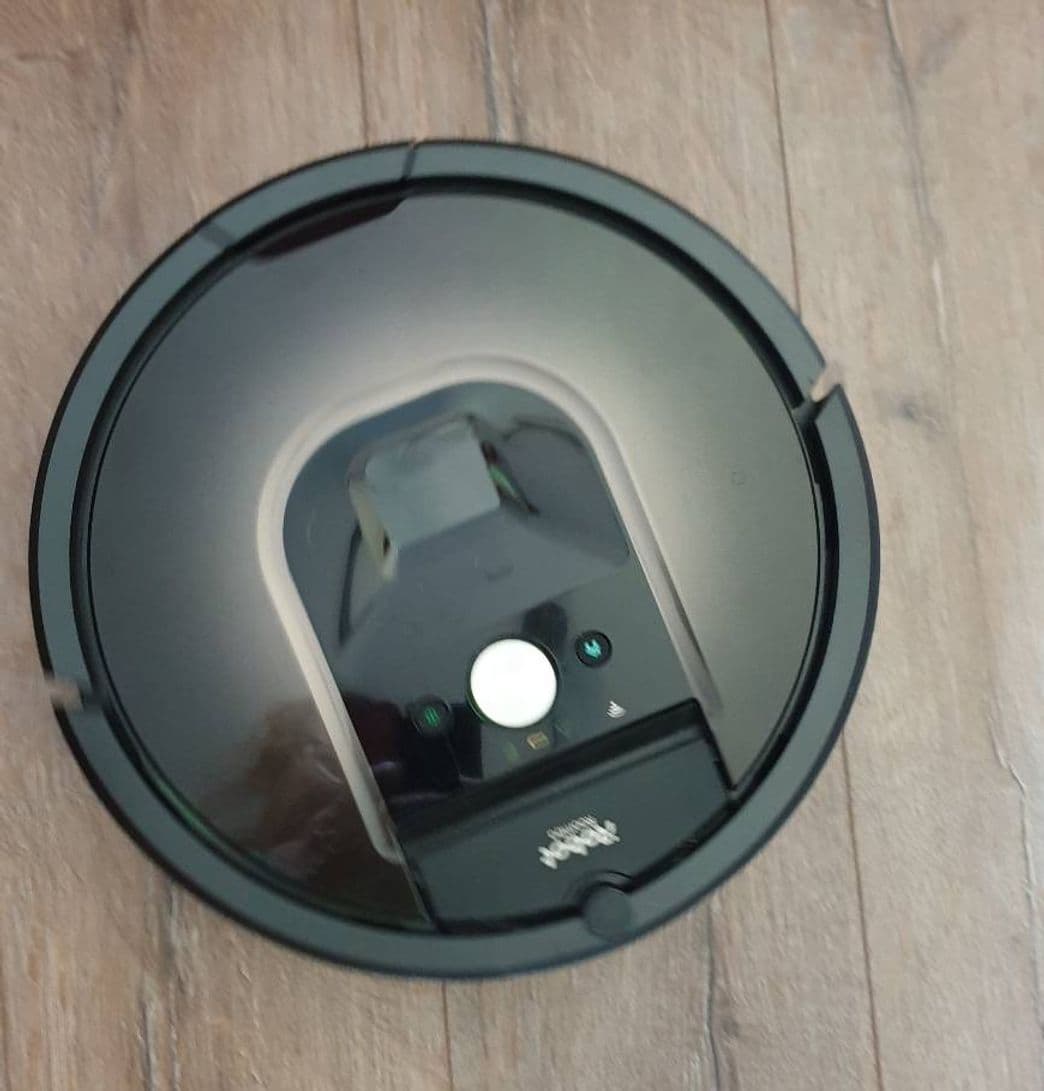 Home iRobot Roomba 960