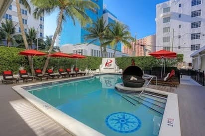 Lugar Red South Beach Hotel