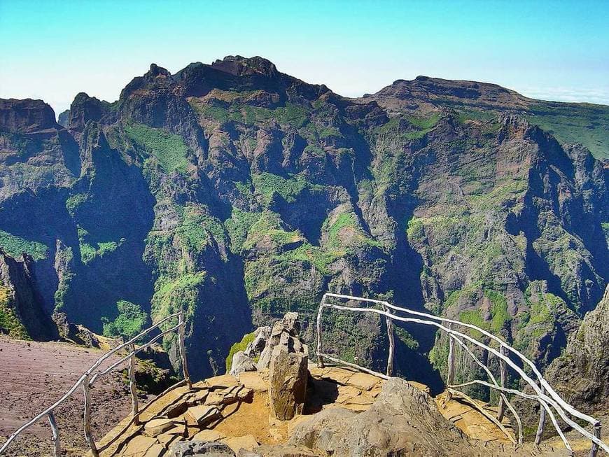 Lugar Pico do Areeiro