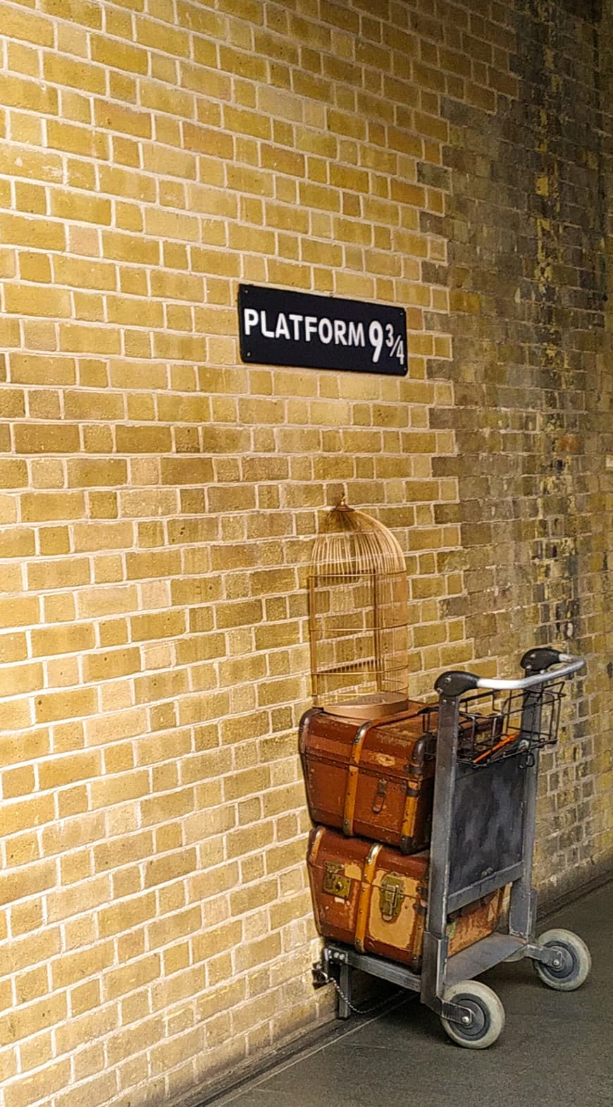 Lugar The Harry Potter Shop at Platform 9¾