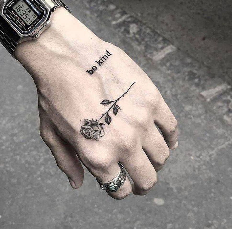 Fashion inspirações de tatuagens