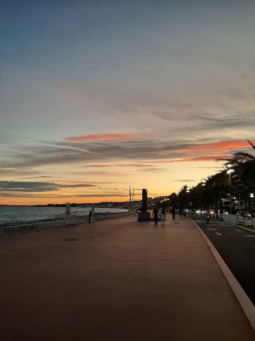 Lugar Promenade des Anglais