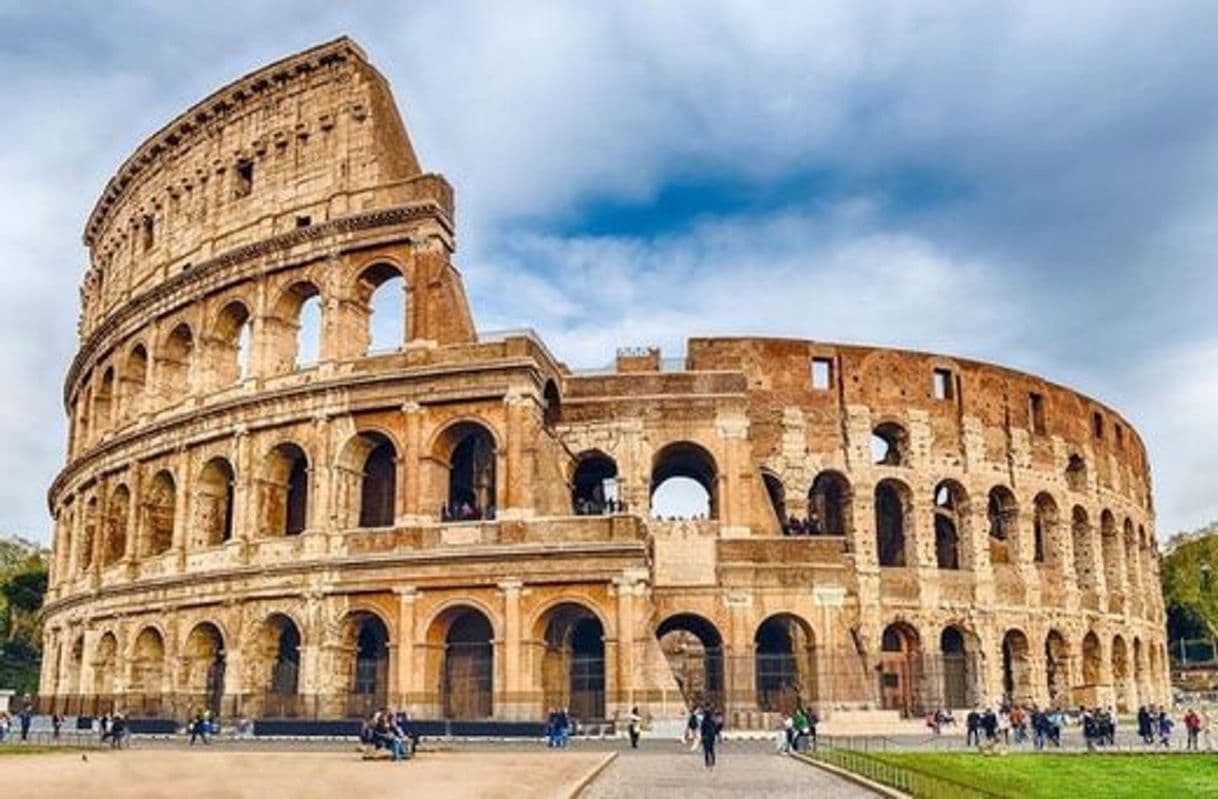 Lugar Coliseo de Roma