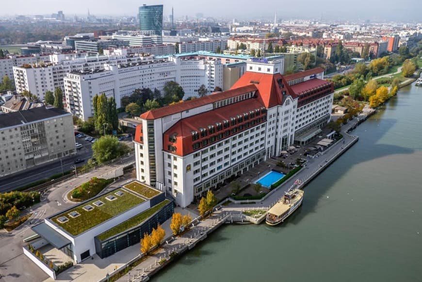 Place Hilton Vienna Danube Waterfront