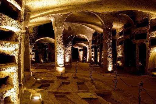 Place Catacombe di San Gennaro