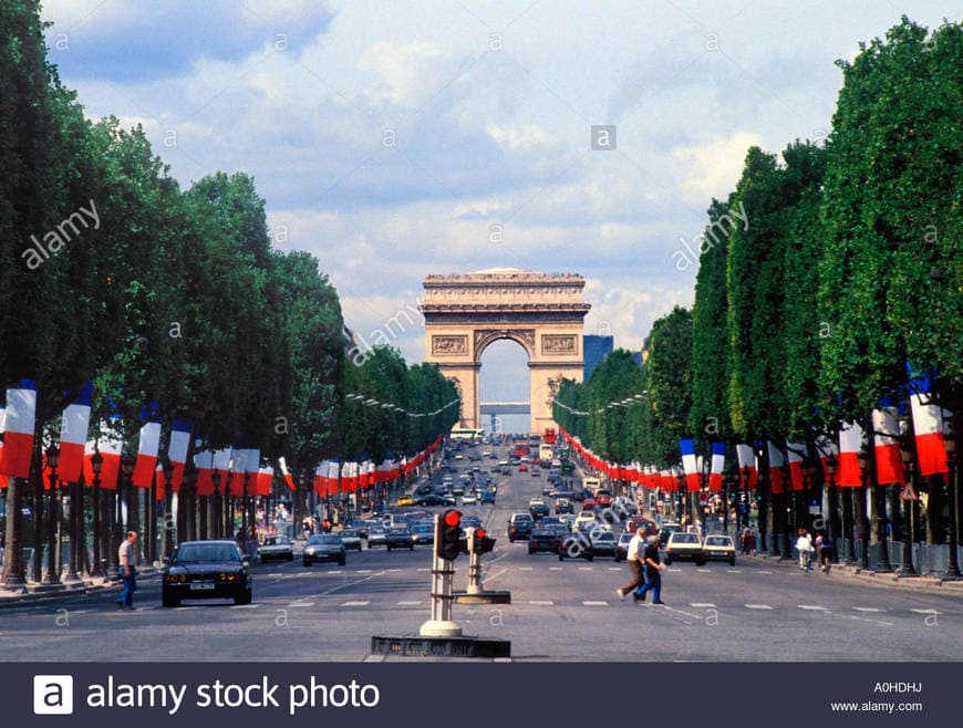 Place Avenue des Champs-Élysées