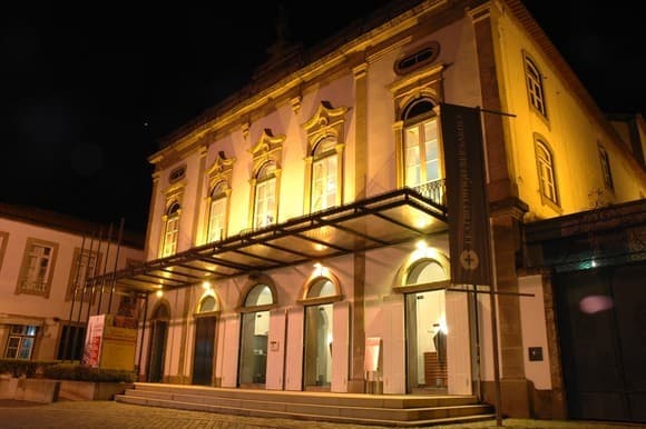 Place Teatro Diogo Bernardes